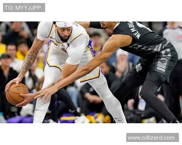 2019年湖人与马刺第一节精彩对决回顾与分析 2019年湖人与马刺第一节精彩对决回顾与分析